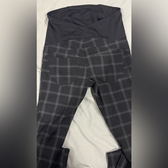 Black /white maternity pants! Super cute! - Picture 7 of 8